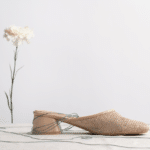 Obuća se teško reciklira, papuča od prirodnog materijala jute