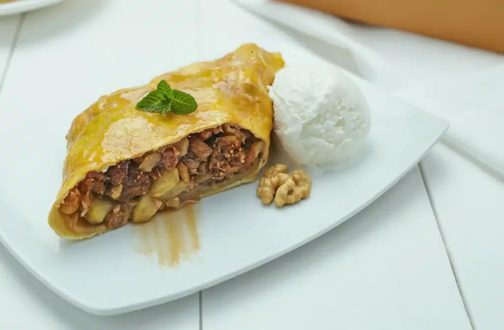 štrudla od smokava i oraha orasi šljive smokve štrudla savijača sladoled od vanilije recepti ja bolji građanin