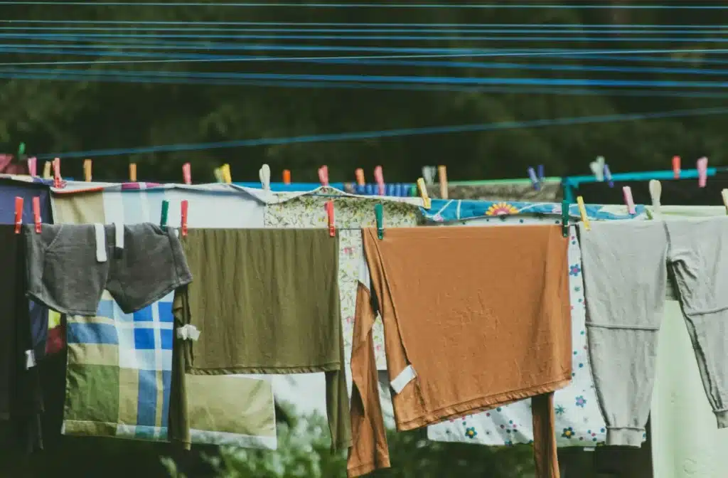 sušenje odjeće na štriku šarena roba na zraku zagreb